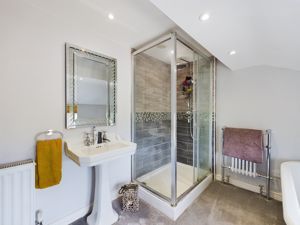 Family Bathroom- click for photo gallery